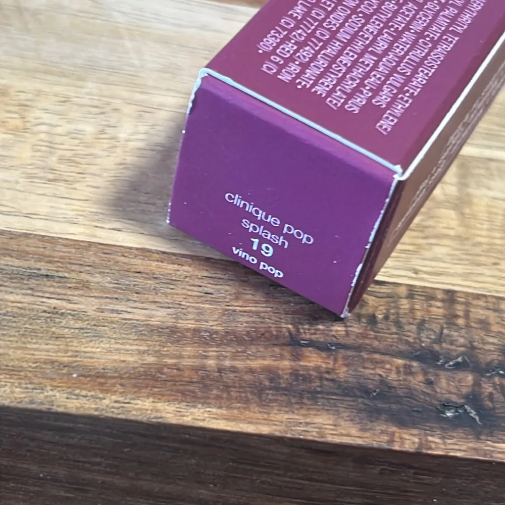 ⭐🐈‍⬛Vino Pop Clinique Lipgloss